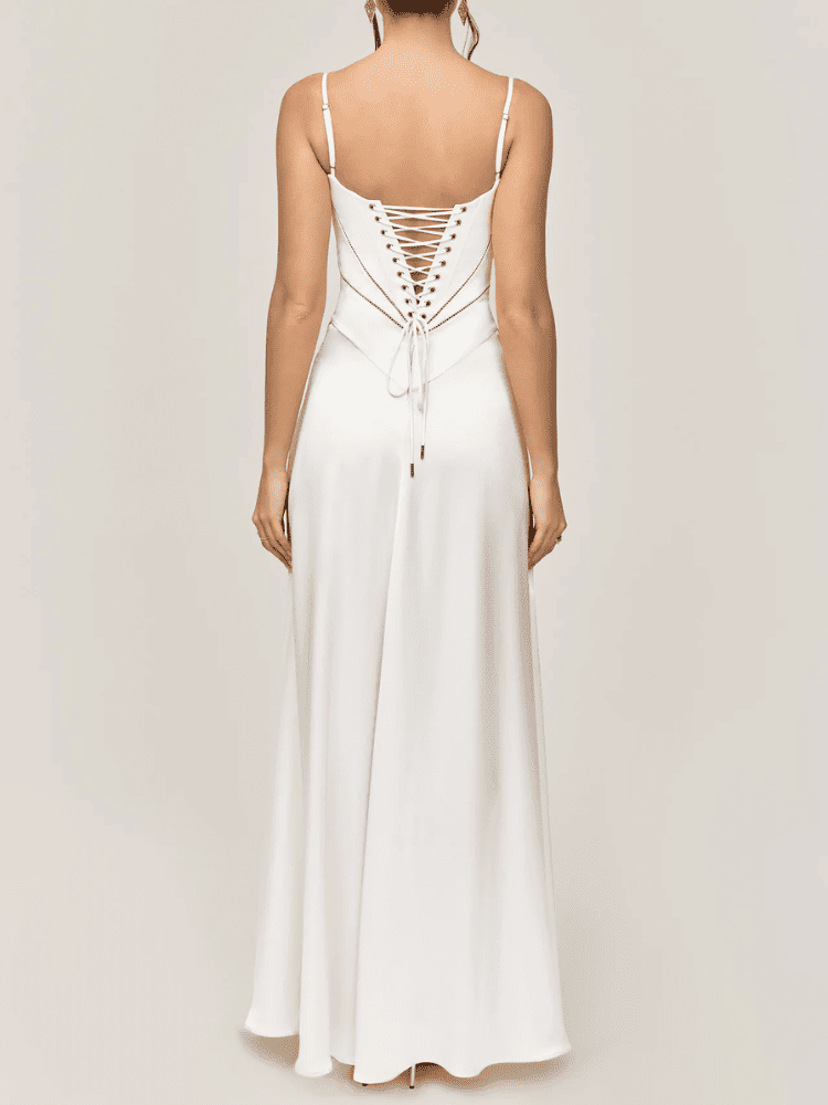 Vestido de cetim branco ara festa com caimento sofisticado – Moda Origem