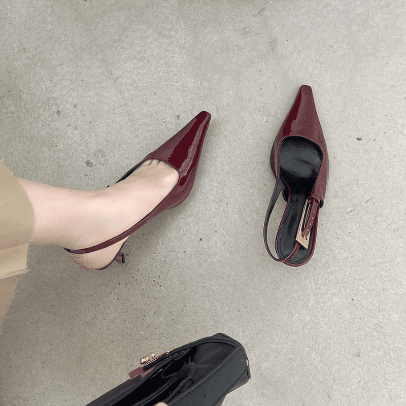 Scarpin Slingback Verniz Salto Fino