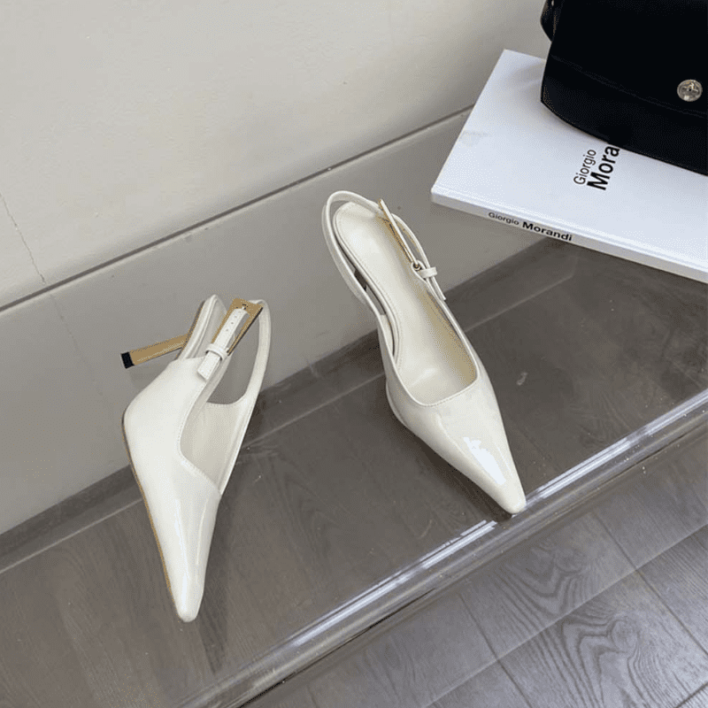 Scarpin Slingback Verniz Salto Fino