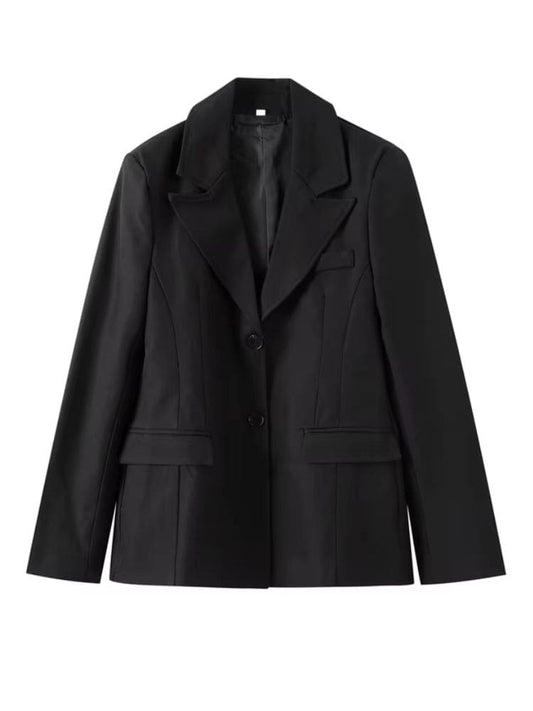 Blazer acinturado alongado preto, decote V profundo em Alfaiataria Estruturada Moda Origem