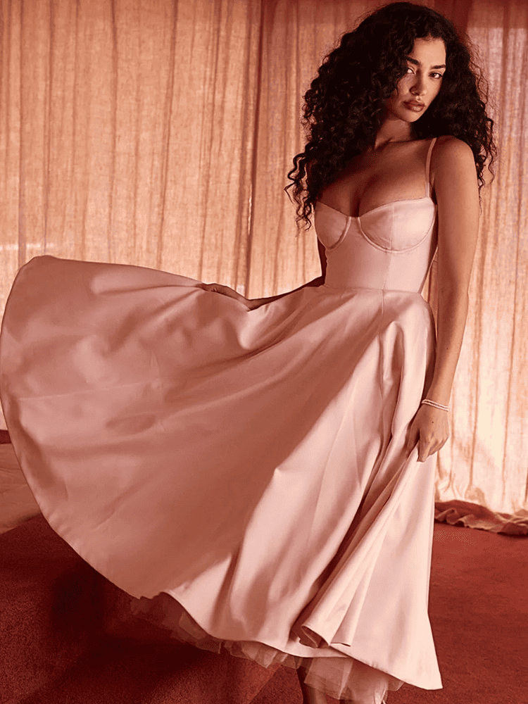 Vestido Midi Rosa de alcinha para casamento moda origem
