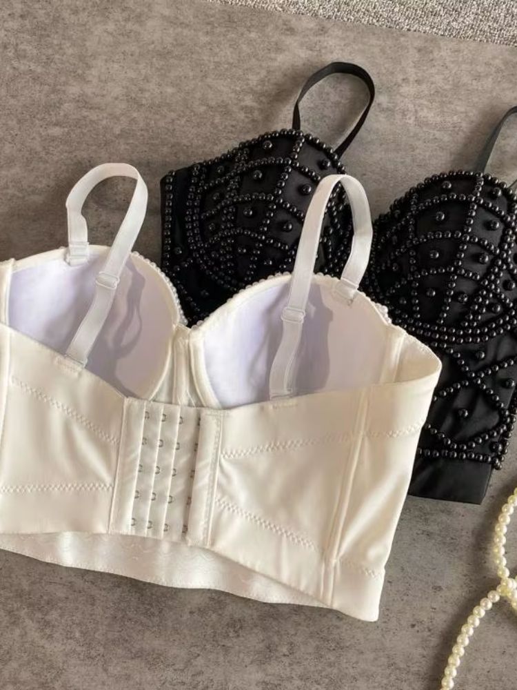 Top Cropped Branco Moda Origem com estrutura firme e fecho traseiro para melhor ajuste