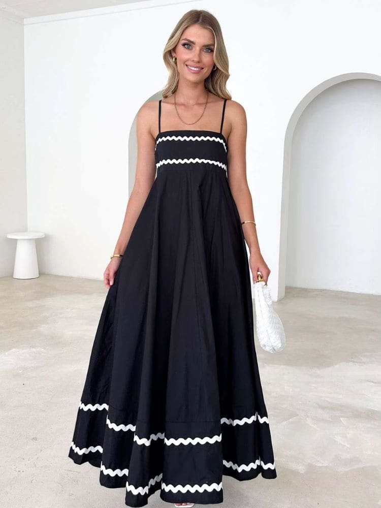 Vestido longo preto, vista frontal destacando decote delicado e conforto – Moda Origem