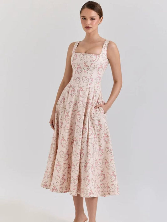 Modelo usando vestido midi floral romântico visto de frente - Moda Origem