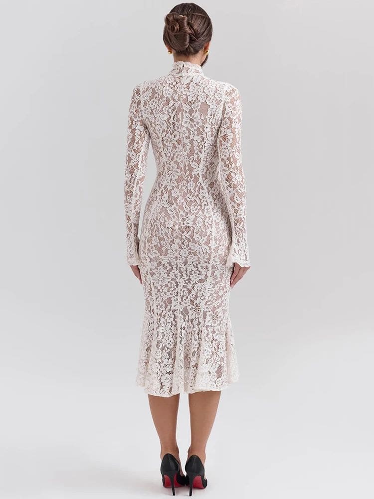 Vestido midi de renda branco com gola alta, vista das costas – Moda Origem