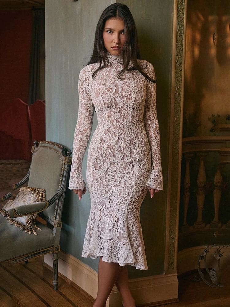 Look completo com o vestido midi de renda branco gola alta para festas – Moda Origem