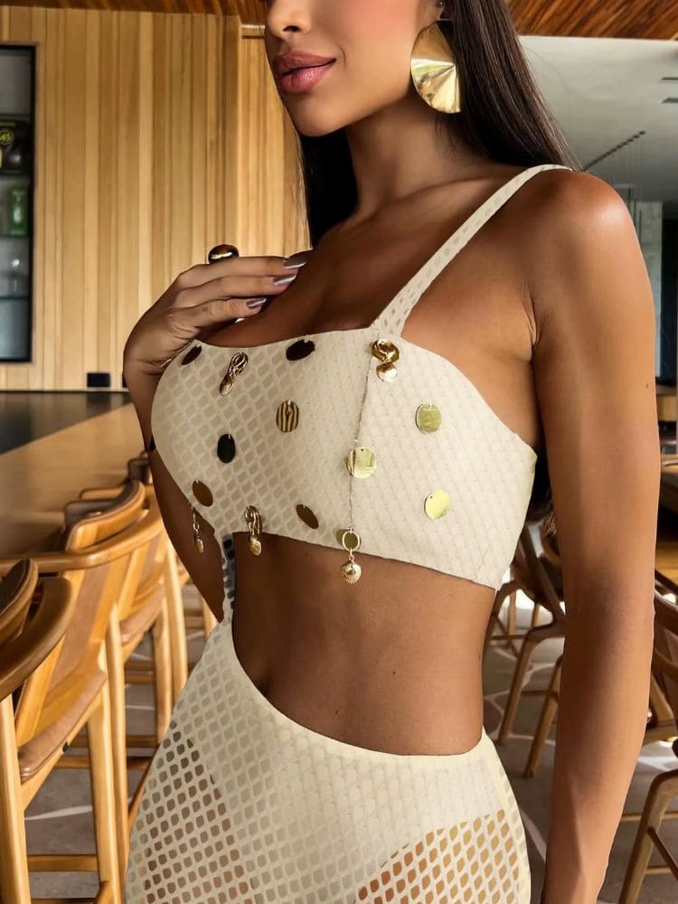 Detalhe do decote em vestido praia crochê com bojo da Moda Origem